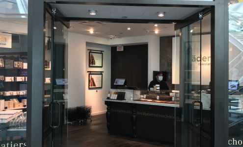 Läderach | USA | New York | Roosevelt Field Mall