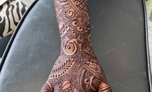 Simply Me of Naperville