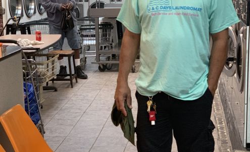 J & C Days Laundromat