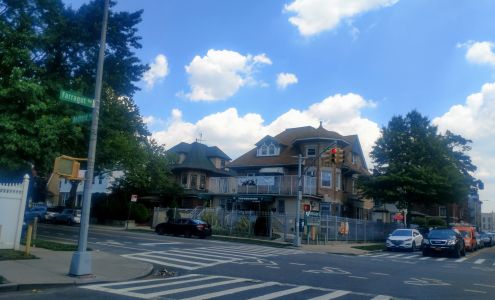 Cortelyou Early Childhood Center - Academy