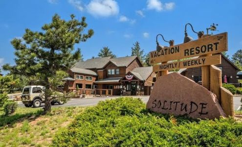 Solitude Cabins & Lodge by The Wolf Rentals