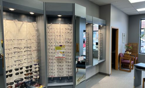 Refocus Eyecare Center 135 N Main St, Iola Wisconsin 54945