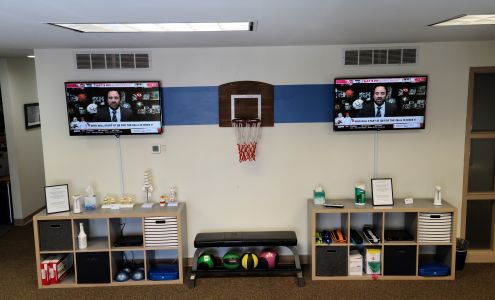 Esquire Sports Medicine Illinois