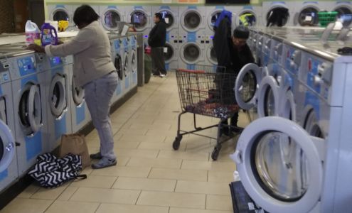 Dekalb Laundromat