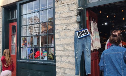 Elements St. Charles