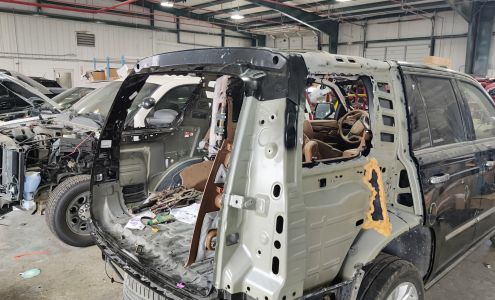 DM Custom Collision & Paint, LLC