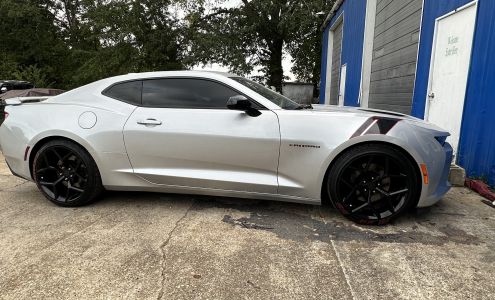 Tyi Curry’s Bodyshop LLC