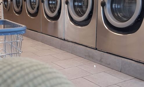 Central Laundromat