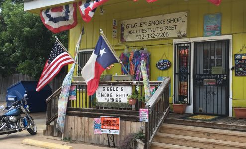 Giggle's Smoke Shop