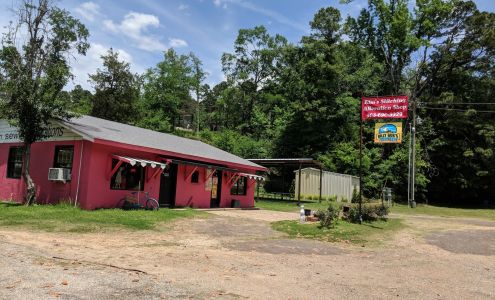 Kim's Stitching Boutique 4079 US-79, De Berry Texas 75639