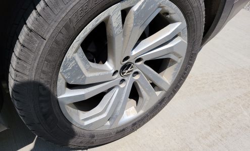 Chasin' Cars Wash & Store. Roscommon