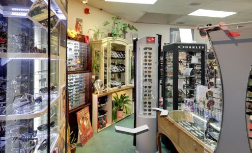 Focal Point Opticians Inc 882 Walnut St, Newton Centre Massachusetts 02459