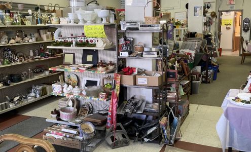 HHYS THRIFT STORE Cambridge Springs