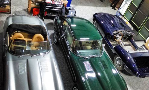 R N J Customs & Collision Repair Inc.