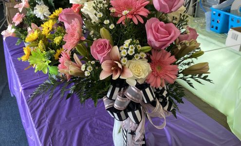 Christian Book Store & Florist Red Springs