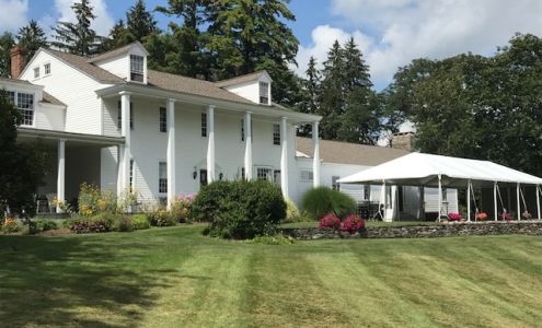 Fontainebleau Inn Alpine