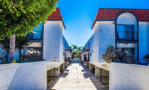 Capistrano Apartments