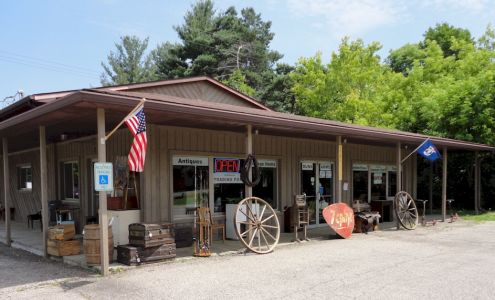 Hellebuyck's Trading Post