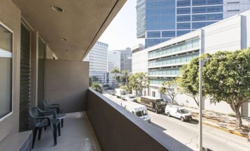 Royal Palace Westwood Hotel