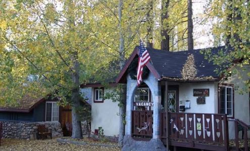 Castle Wood Cottages