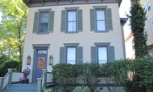 LaSalle Downtown Inn