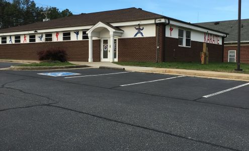 Grandmaster Dong's Karate School