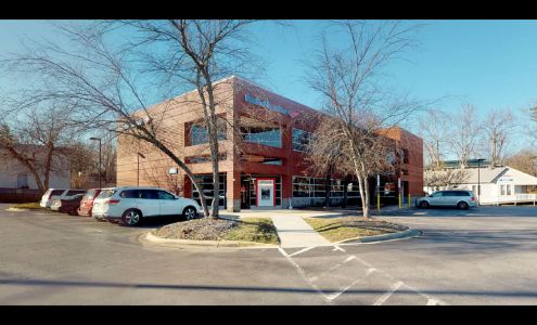 Bank of America (with Drive-thru services)