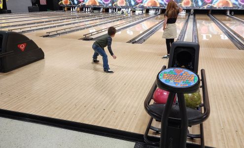 Sweet 16 Lanes Le Mars