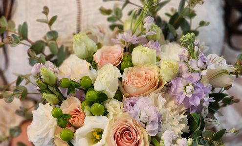 For Myself Florist 202 W White Oak St, Leitchfield Kentucky 42754