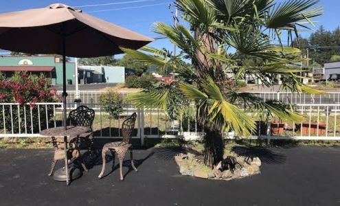 Western Village Inn Willits