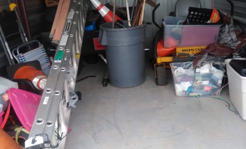 U-Haul Neighborhood Dealer