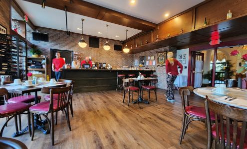 Monte's At the Manor Montauk