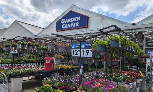 Lowe's Garden Center