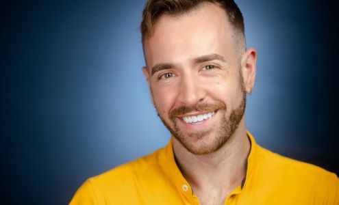 Adam Smith Headshots