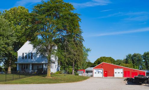 CHE Inc: Maschio and Load Trail Dealer: Main Office London