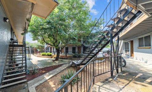 Greenhill Apartments