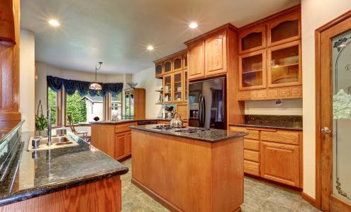Quality Woodworking & Cabinet Refacing Interiors
