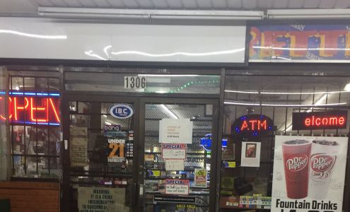 New way food store Longview