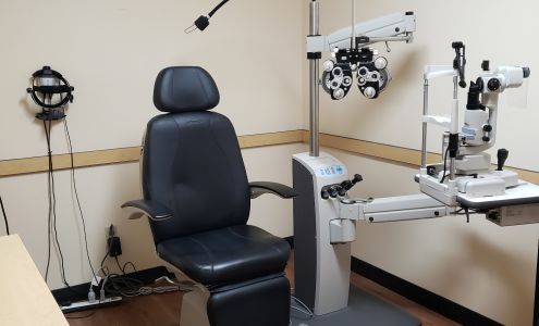 Temple Eyecare: Quan D Nguyen, OD