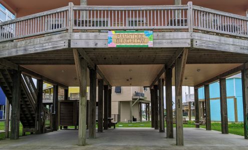 Barstool Bungalow Crystal Beach