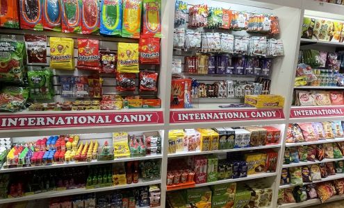 Sully's Sweet Shop - great lakes crossing auburn hills mi