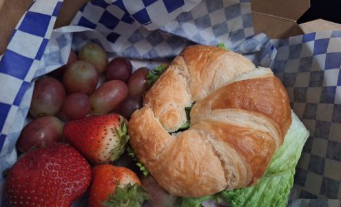 Kermies Sandwiches & Salads Window Rock