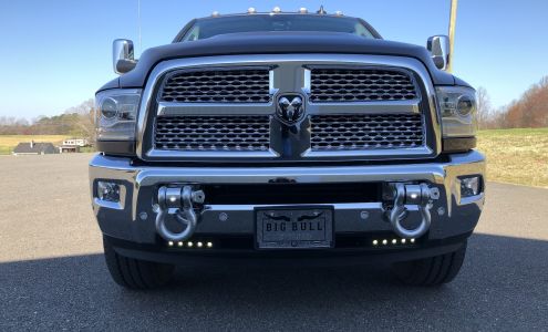 Big Bull Hitches Pilot Mountain