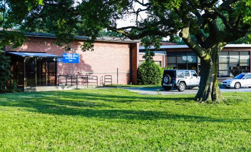 Naval Station Norfolk Sports & Chiropractic Clinic