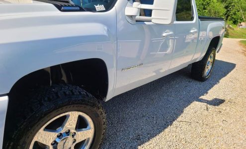 Squeaky clean auto detail 1279 State Hwy 589, West Liberty Kentucky 41472