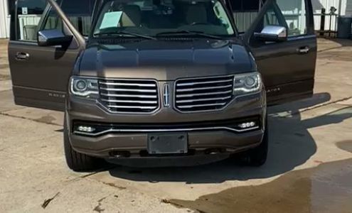 Crown Auto World (Stuebner Airline)