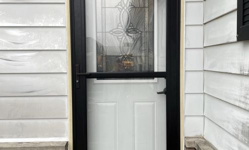 R J Roofing & Contracting