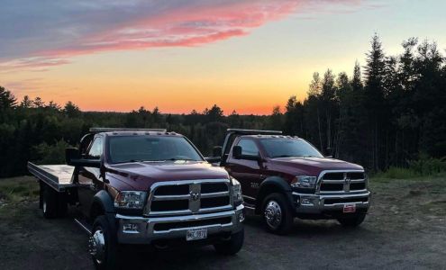 Maine Towing and Collision LLC Waldoboro