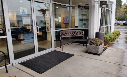 Chevrolet Parts Store - Lee Johnson