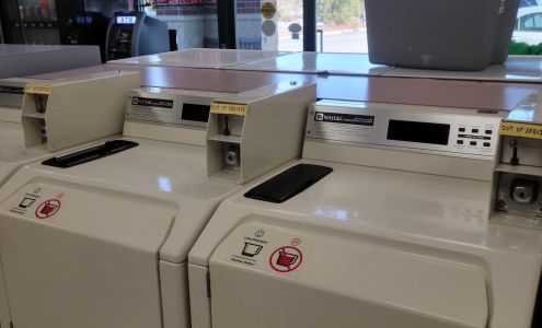 Loads of Fun-Maytag Laundry & Dry Cleaner, Brookfield, Wisconsin